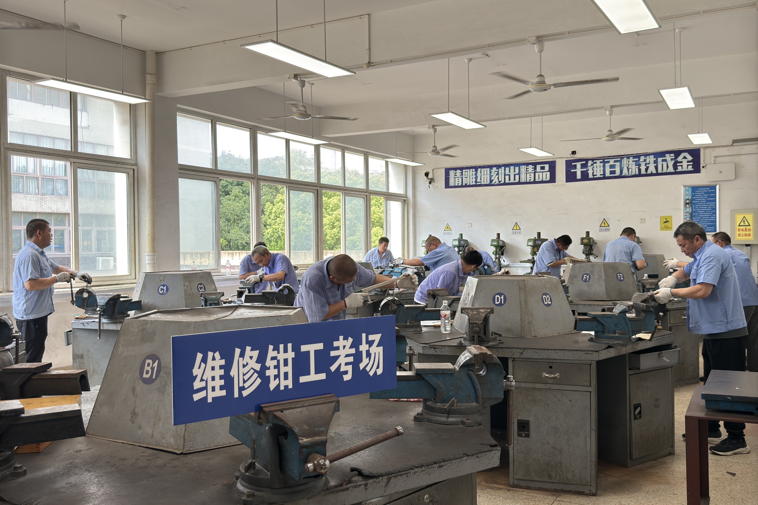 江蘇泰隆減速機(集團(tuán))股份有限公司 江蘇泰隆減速機(集團(tuán))股份有限公司